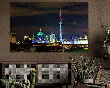 Berlin Skyline bei Nacht von Frank Herrmann