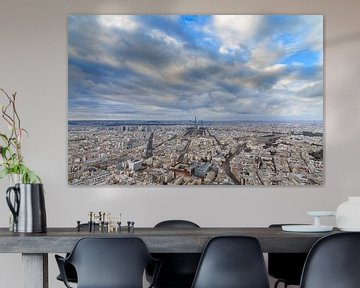 Nuages sur Paris avec la Tour Eiffel sur Dennis van de Water