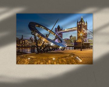 Tower Bridge et cadran solaire de Londres