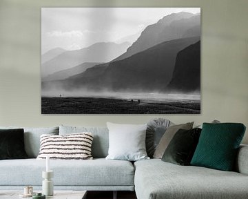 Wandelen door een rivierbedding in de Himalaya | Nepal van Photolovers reisfotografie