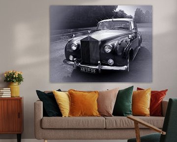 On the Rolls... (Rolls Royce) by Caroline Lichthart