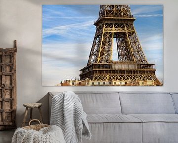 Eiffeltoren middenstuk in zonlicht