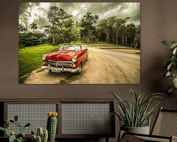 Cuba vintage car by YesItsRobin