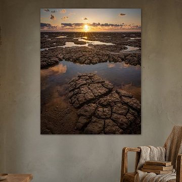 Boue à la mer des Wadden au coucher du soleil sur Tomas van der Weijden