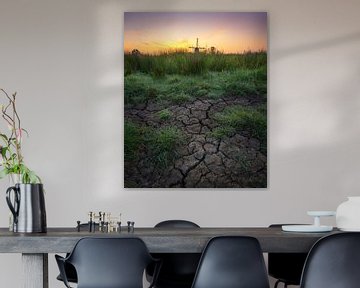 Molen in landschap tijdens zonsopkomst van Tomas van der Weijden