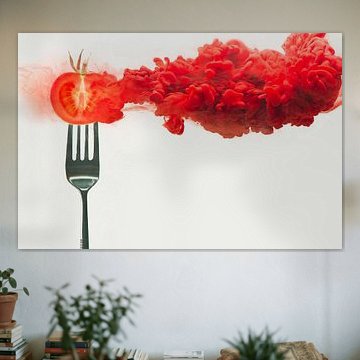 Tomate désintégrée sur Dina Belenko