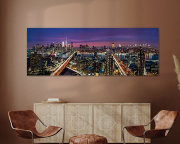 skyline van Manhattan tijdens de prachtige zonsondergang, Thomas D Mørkeberg van 1x