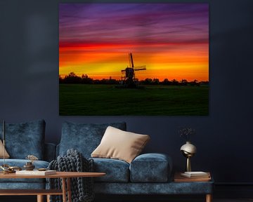 windmolen bij zonsopgang in Nederland. van Ruurd Dankloff