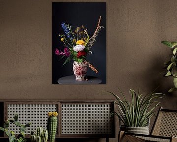 Pluk-Bouquet in roter Vase aus Delfter von Affect Fotografie