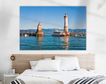 Schiff im Hafen von Lindau am Bodensee