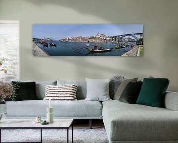 Panorama Porto vanaf de overkant richting de volkswijk Ribeira van Peter Moerman