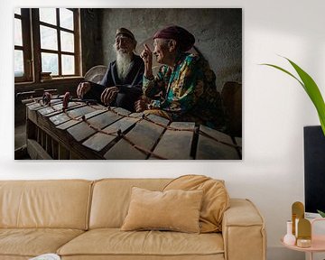 De gamelan maestro en zijn vrouw in Salatiga, Midden Java, Indonesie van Anges van der Logt