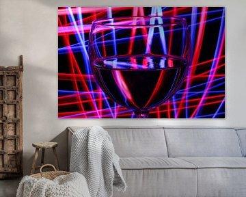 Artistiek wijnglas met lightpainting van Robin Jongerden