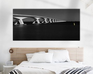 Zeelandbrug in zwart-wit, Nederland van Adelheid Smitt