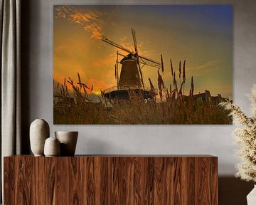 Molen bij zonsondergang van peterheinspictures