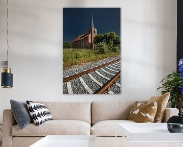 L'église de Delfzijl sur les rails du port