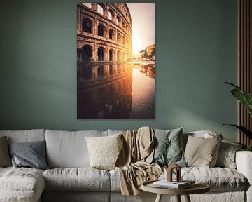 Ausschnitt des Kolosseum in Rom zum sonnenaufgang mit spiegelung von Fotos by Jan Wehnert