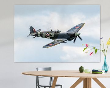 Spitfire flyby van Sterkenburg Media