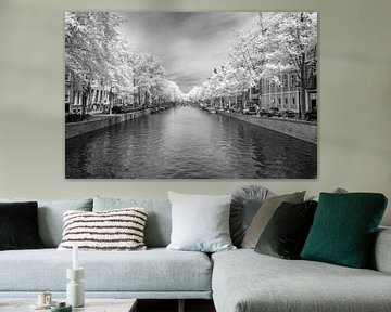 De Amsterdamse Keizersgracht in infrarood van Arno van der Poel