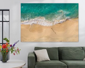 Tropical beach with beautiful waves by Nick de Jonge - Skeyes