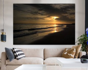 Zonsondergang strand Zoutelande van MSP Canvas