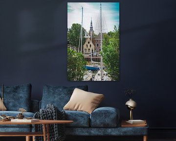 Blick auf den Hafen und den Ratsturm in Harlingen, Friesland von Daphne Groeneveld