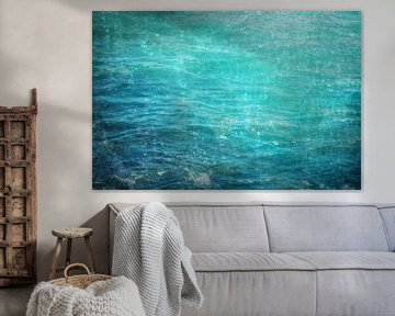 Natuurelement Water, abstracte achtergrondtextuur in blauw en turquoise, voor thema's als zee, oceaa van Maren Winter