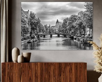 the Kloveniersburgwal in Amsterdam by Ivo de Rooij