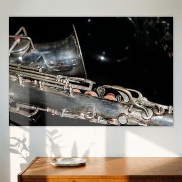 can so on the wall in cafe