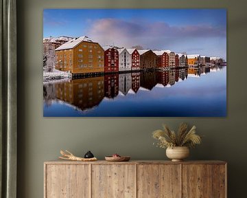 Pakhuizen in Trondheim, Noorwegen van Adelheid Smitt