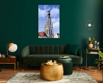 Geschmückter Kirchturm vor wolkenblauem Himmel von Tony Vingerhoets