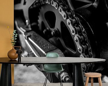 Motor ketting, detailfoto van Nynke Altenburg