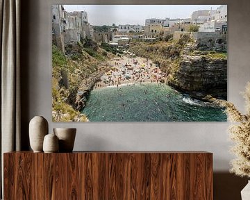 Sonne, Meer &Ampel; Strand in Polignano a Mare von Maaike Falkena