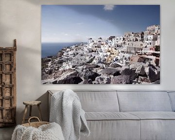 Santorini by Jalisa Oudenaarde