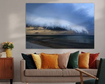 uiterst zeldzame shelfcloud over de Noordzee van Johan Töpke