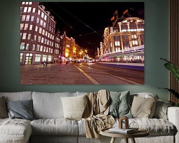Dam Platz in Amsterdam bei Nacht in den Niederlanden von Eye on You