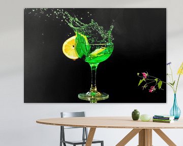 Cocktail splash met een schijfje citroen van Eye on You