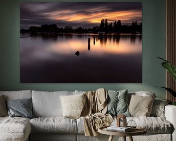 La rivière Amstel photographiée contre un magnifique coucher de soleil sur Leon Doorn