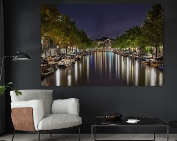 Amsterdam scène de nuit dans la zone du canal historique sur Tony Vingerhoets