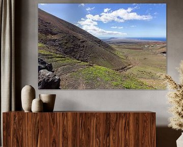 Vulkaanlandschap in het zuiden van Lanzarote van Reiner Conrad