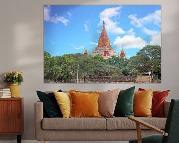 Ananda tempel in Bagan, Myanmar. van Eye on You