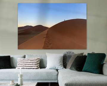 Zonsopkomst in de Namibië woestijn van GoWildGoNaturepictures
