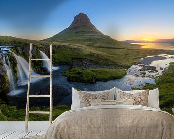 Kirkjufell bij Zonsopkomst van Joep de Groot