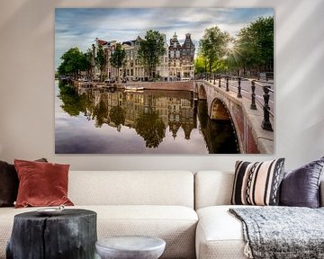 Sonnenstrahlen auf der Keizersgracht in Amsterdam von Thea.Photo