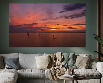 Sunset IJsselmeer van Martien Hoogebeen Fotografie