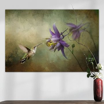 Colibri à fleur violette et fond vert peint