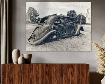 Rusty vintage car by BHotography