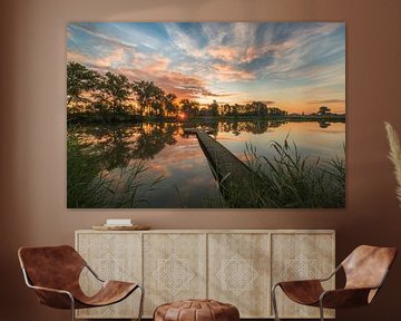 Échafaudage au lac au lever du soleil sur Moetwil en van Dijk - Fotografie