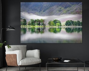 Mistwafels boven Lake Buttermere, Lake District, van Markus Lange