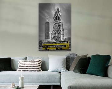 BERLIN Église commémorative Kaiser-Wilhelm avec bus | colorkey